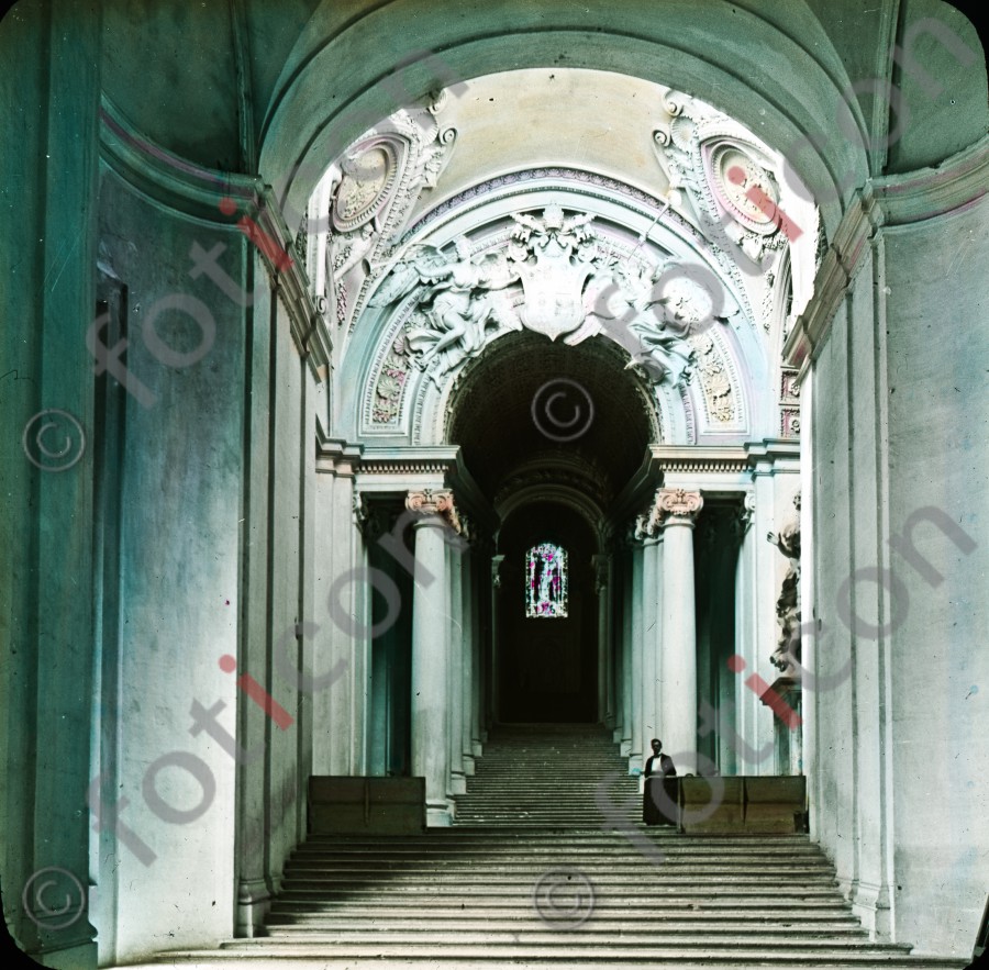 Die Treppe Scala Regia - Foto foticon-simon-033-009.jpg | foticon.de - Bilddatenbank für Motive aus Geschichte und Kultur
